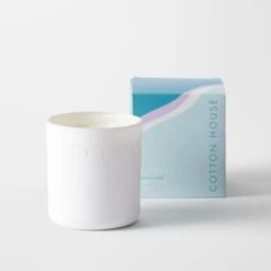 Retreat 375g Candle - Saint Livani