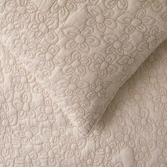 Daisy Quilt Cover 4 Daisy Quilt Cover - Image 2