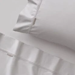 Honour 550 TC Cotton Sateen Sheet Set - Silver -Koala Home Shop CH S23 Honour Silver SS Detail SI 7