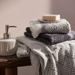 Tobago Towel - Charcoal -Koala Home Shop G TOBAGO 080103 00580 V01