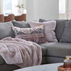 Aman Vintage Cushion - Multi/Pink