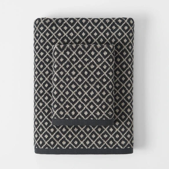 Owen Towel - Diamond 5 Owen Towel - Diamond - Image 3
