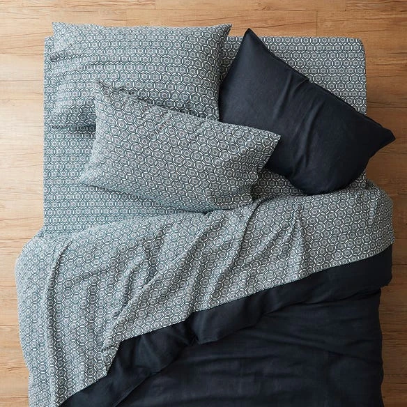 Hadley Flannelette Sheet Set 4 Hadley Flannelette Sheet Set - Image 2